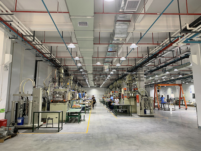東莞盈灃科技有限公司工程緊鑼密鼓施工中，為迎接竣工全力奮戰！