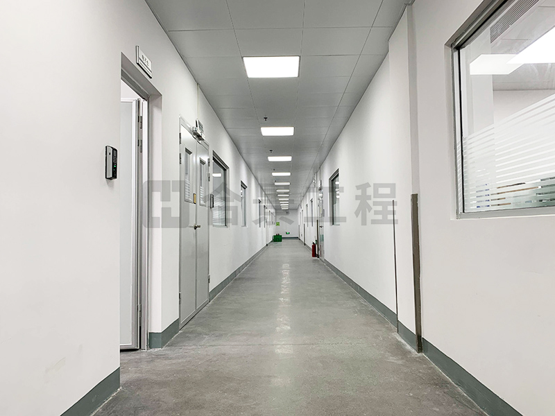 東莞盈灃科技有限公司工程緊鑼密鼓施工中，為迎接竣工全力奮戰！